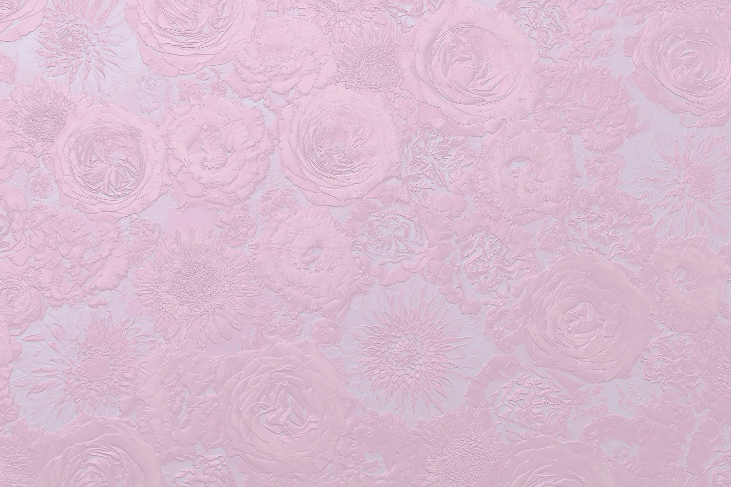 メタリックピンクの花のレリーフ